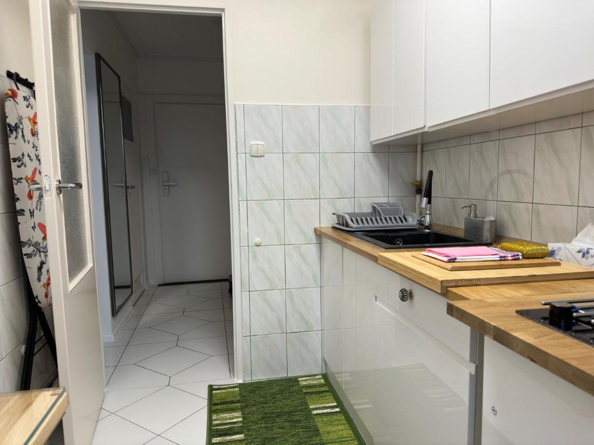 Apartament Bazylianska - 100M Do Metra "Brodno", 20 Minut Do Centrum Warszawy Varsovia Exterior foto