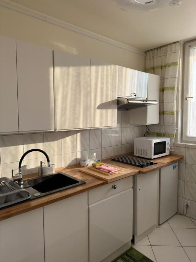 Apartament Bazylianska - 100M Do Metra "Brodno", 20 Minut Do Centrum Warszawy Varsovia Exterior foto