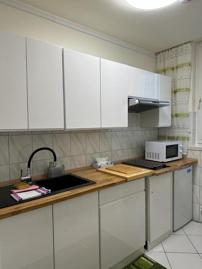 Apartament Bazylianska - 100M Do Metra "Brodno", 20 Minut Do Centrum Warszawy Varsovia Exterior foto