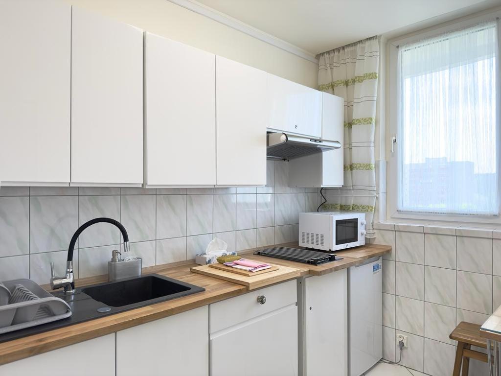 Apartament Bazylianska - 100M Do Metra "Brodno", 20 Minut Do Centrum Warszawy Varsovia Exterior foto